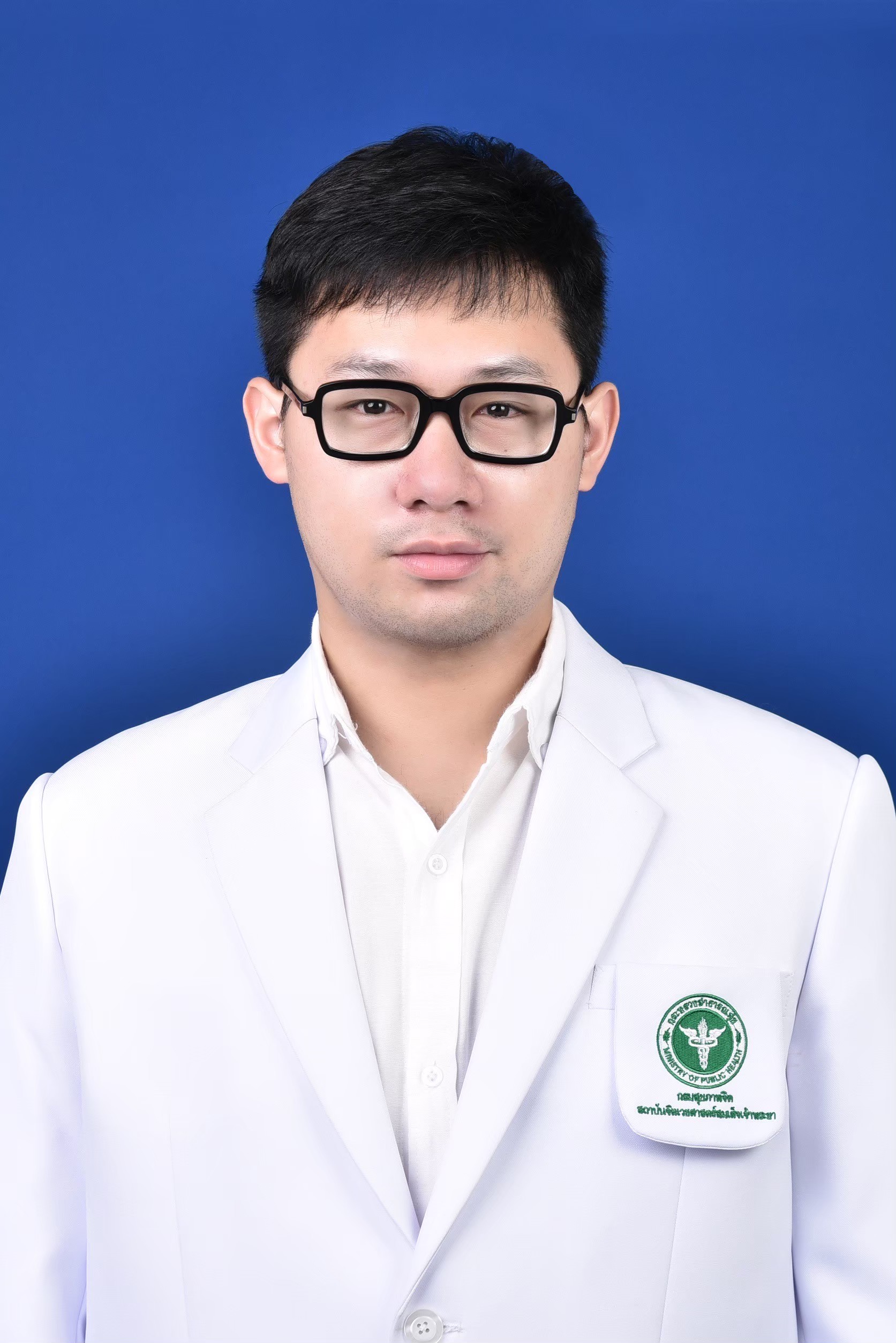 นายแพทย์รักสกุล  เมฆกุลวิโรจน์ 